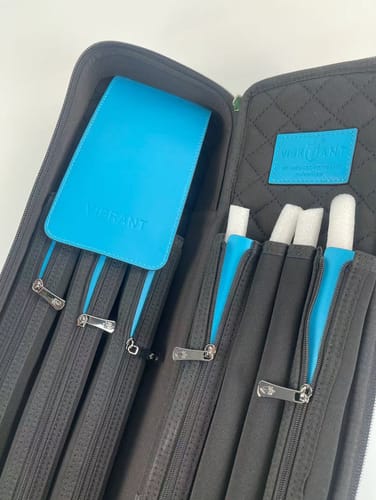 Customer photo review of Lizard Rainbow Series Cue Case 3B4S
