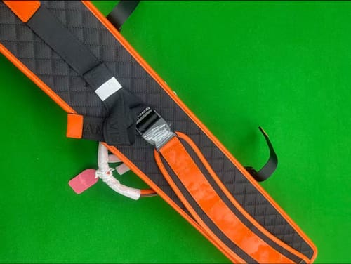 Customer photo review of Lizard Rainbow Series Cue Case 3B4S
