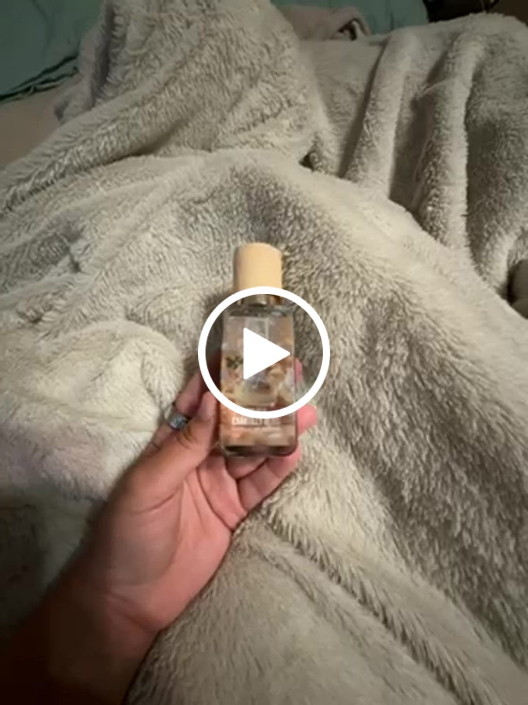 Customer video review of Golden Chantilly Bliss