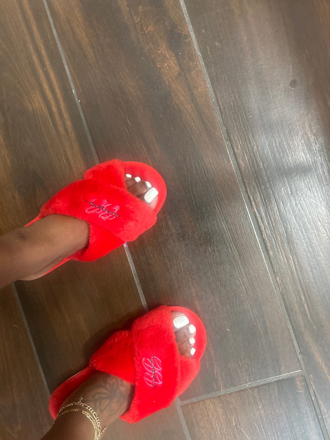 Customer photo review of BB SIGNATURE SLIPPERS - RED