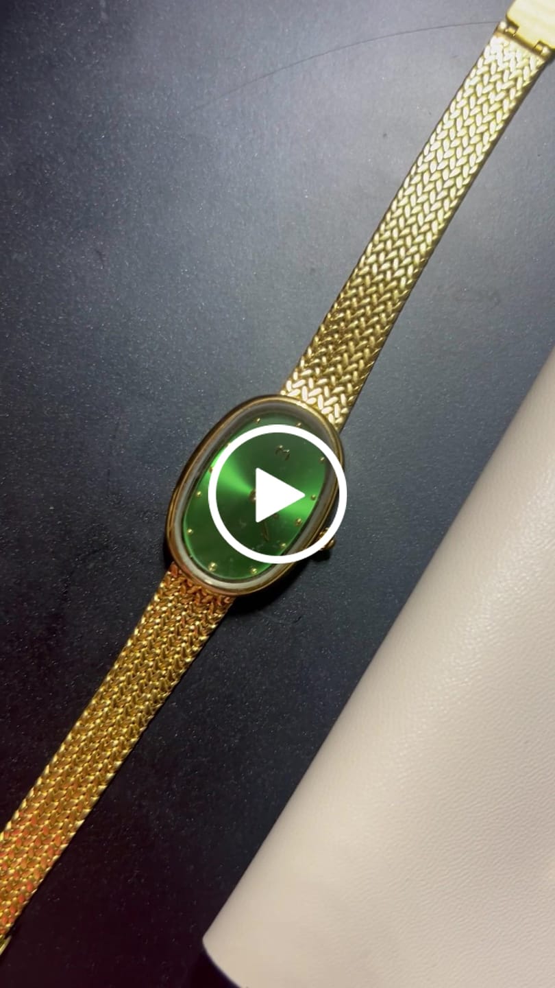 Customer video review of Reloj Vintage Royale ~ GoldGreen