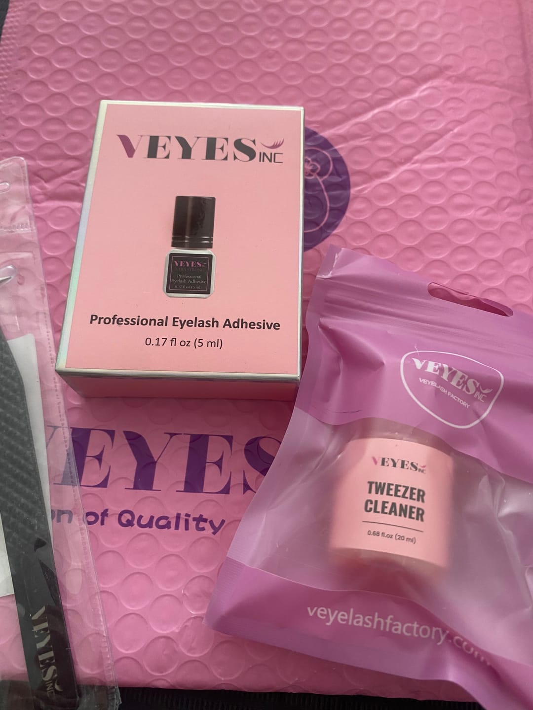 Customer photo review of Extra Strong - Lash Extension Glue