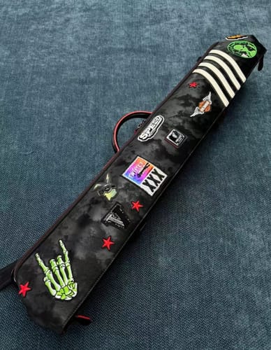Customer photo review of Lizard Rainbow Series Cue Case 3B4S