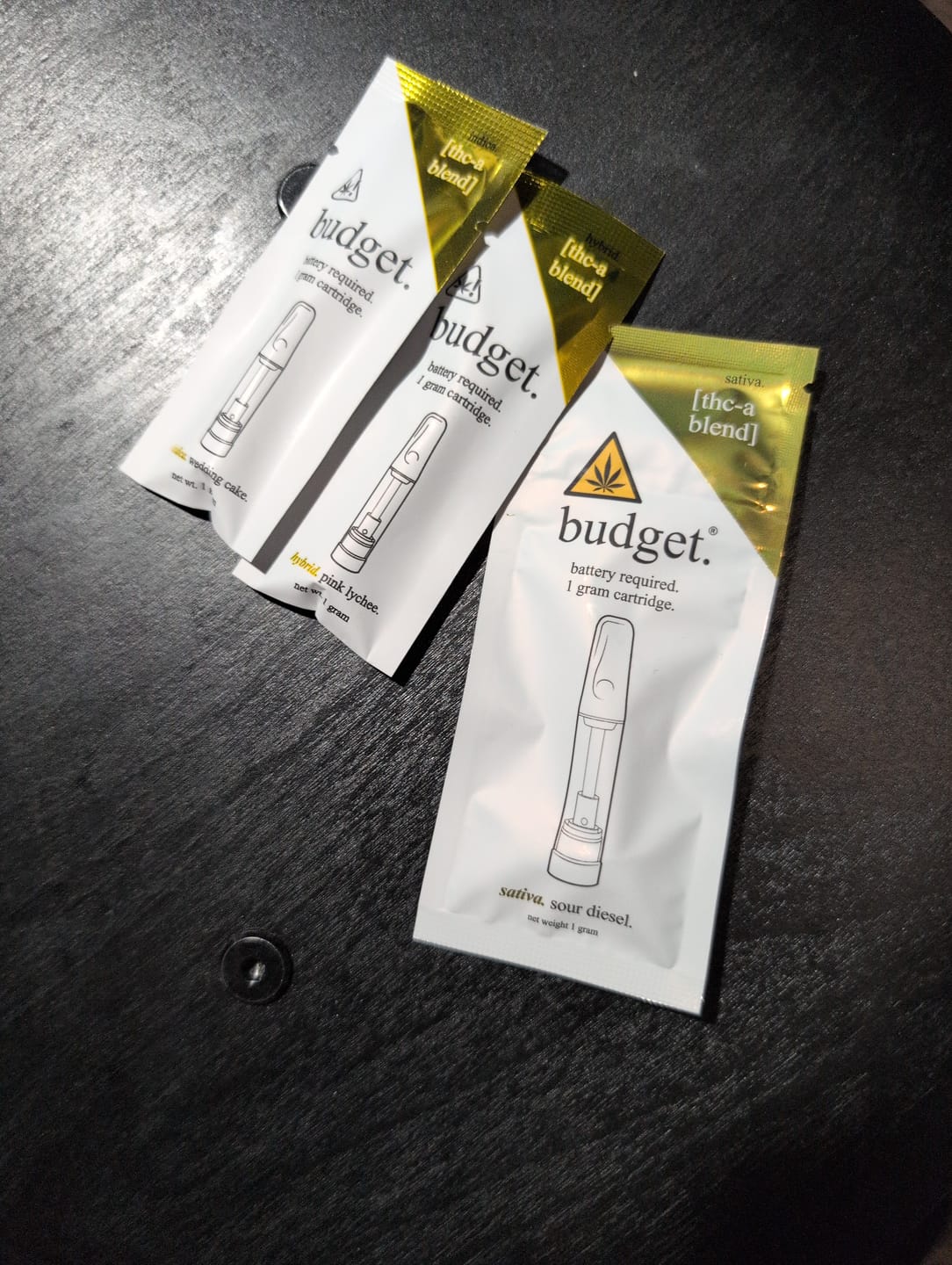 Customer photo review of 3pc Flavor Pack of 1 Gram THCA Blend Vape Cartridge