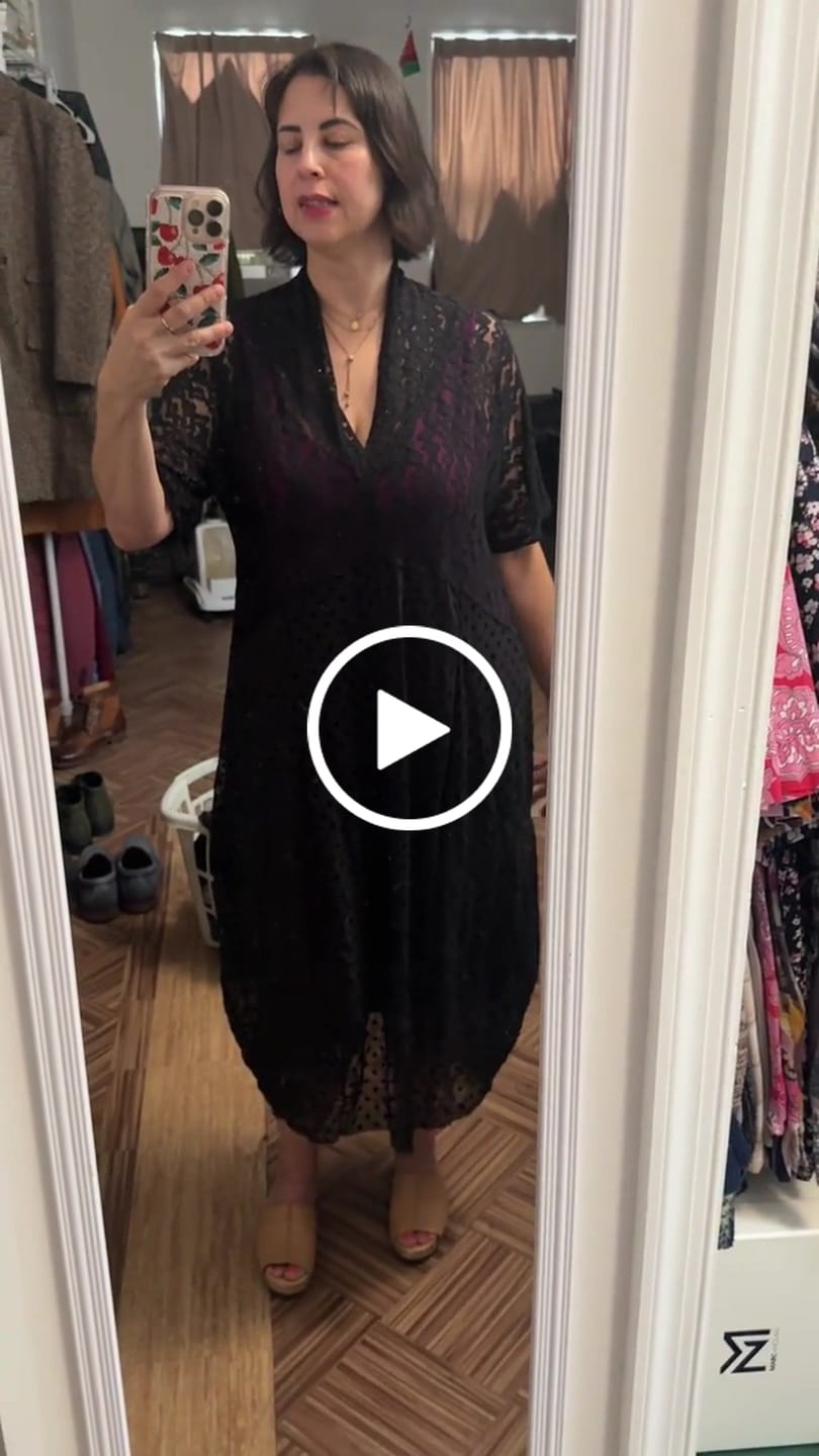 Customer video review of Stiletto Lace Cocoon Dress, Black