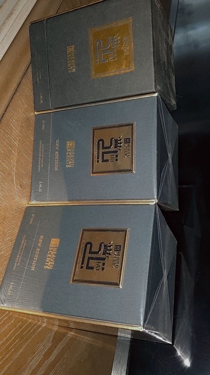 Customer photo review of Taj Perfume 100ml