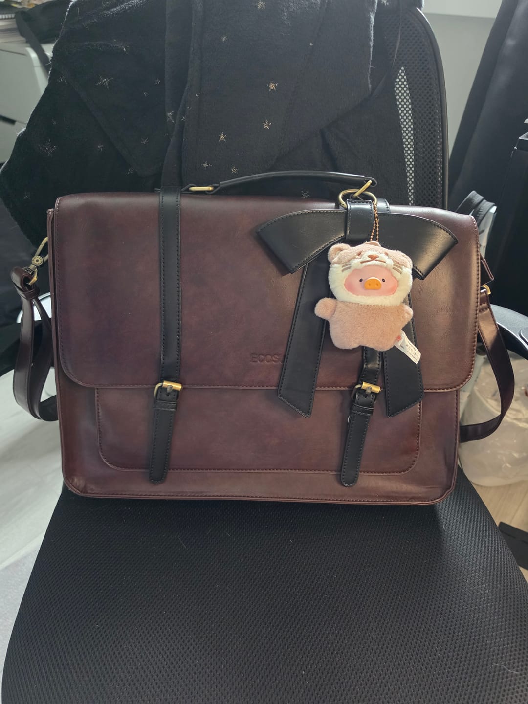 Customer photo review of Cocoa Truffle Ecosusi Classic Bow Briefcase
