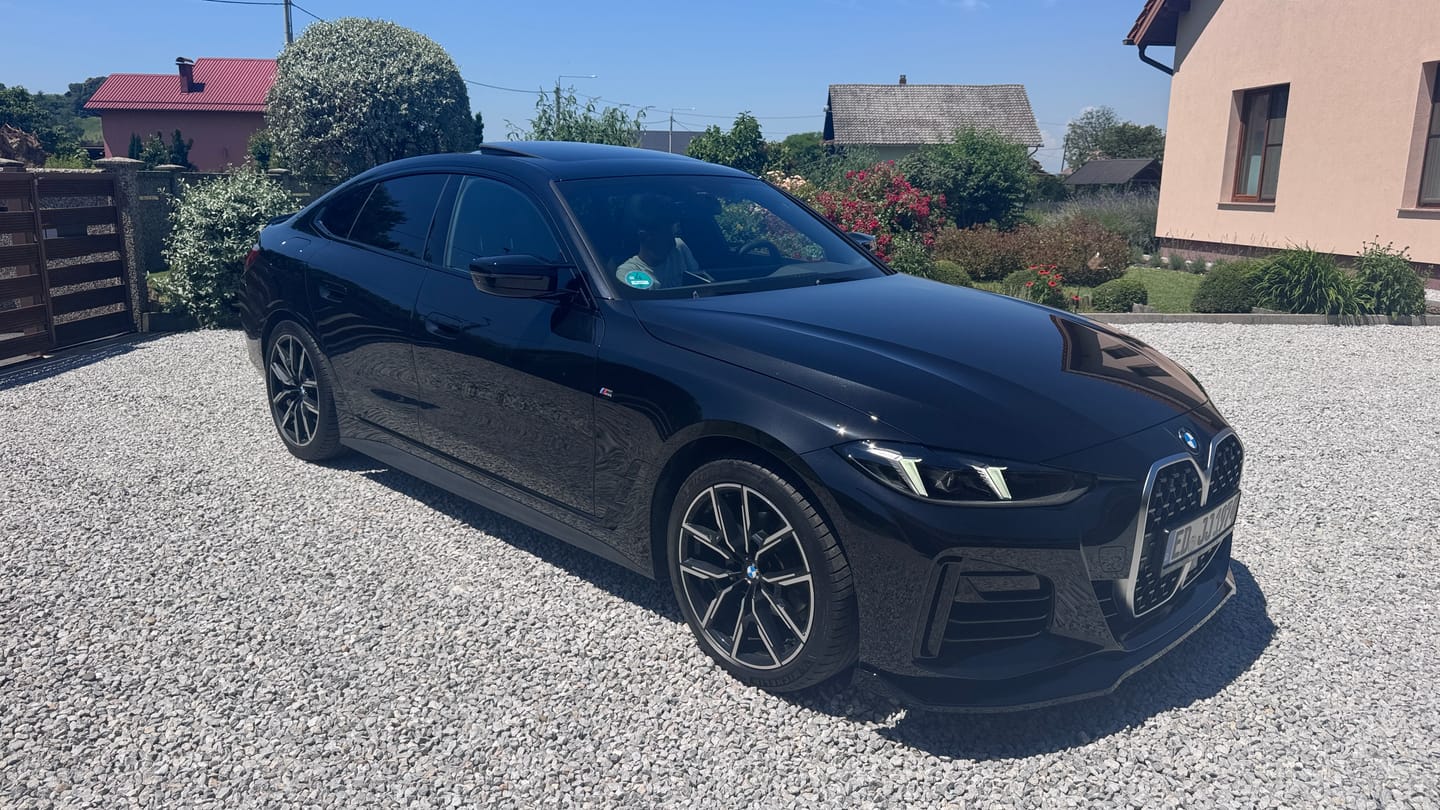 Customer photo review of BMW 2/3/4/5 Series G42/G20/G22/G26/G30 Gloss Black M-Style Mirror Covers (2017+)