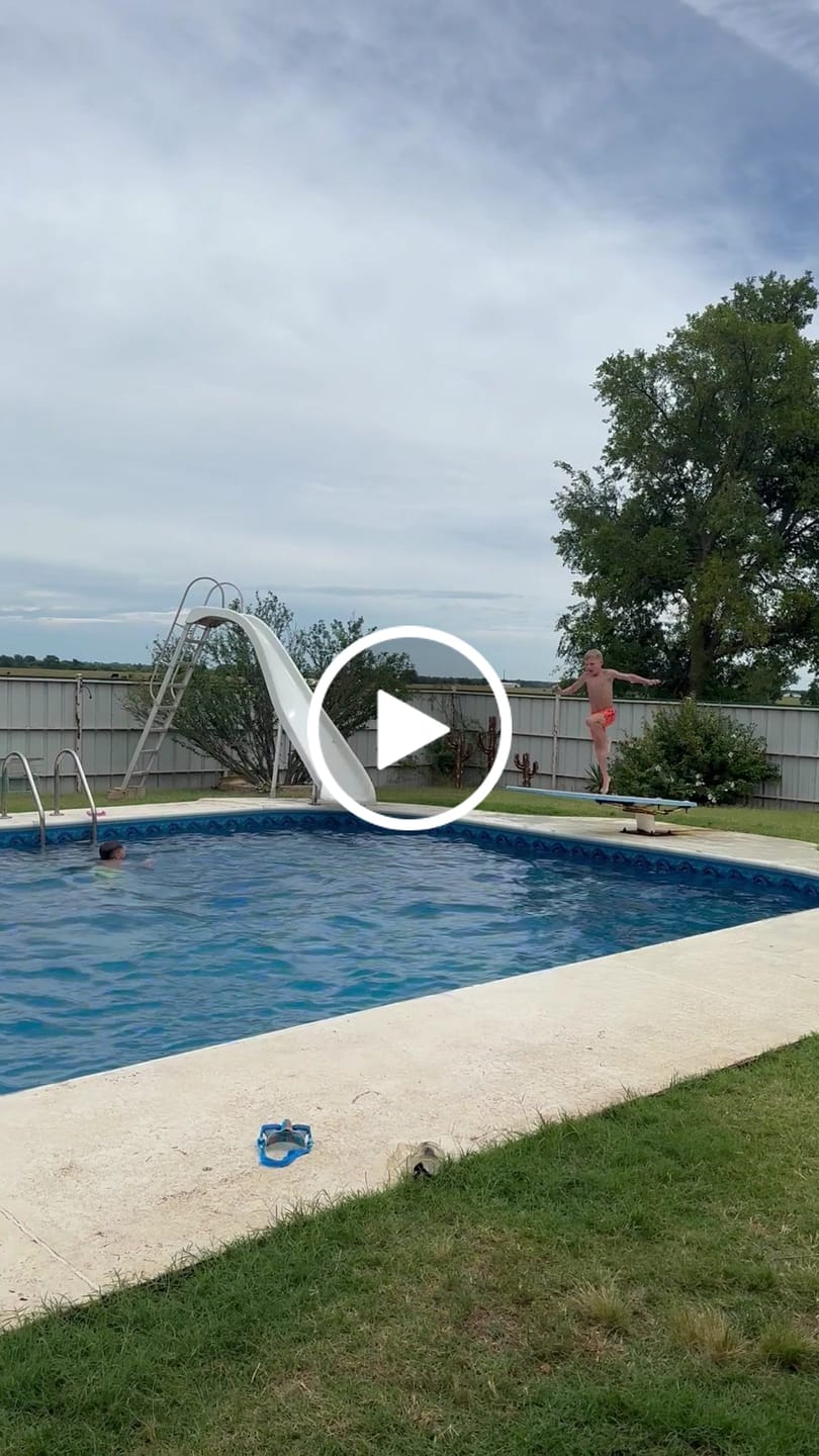 Customer video review of Hybrid Swim Trunks in Neon Valencia x Jagger
