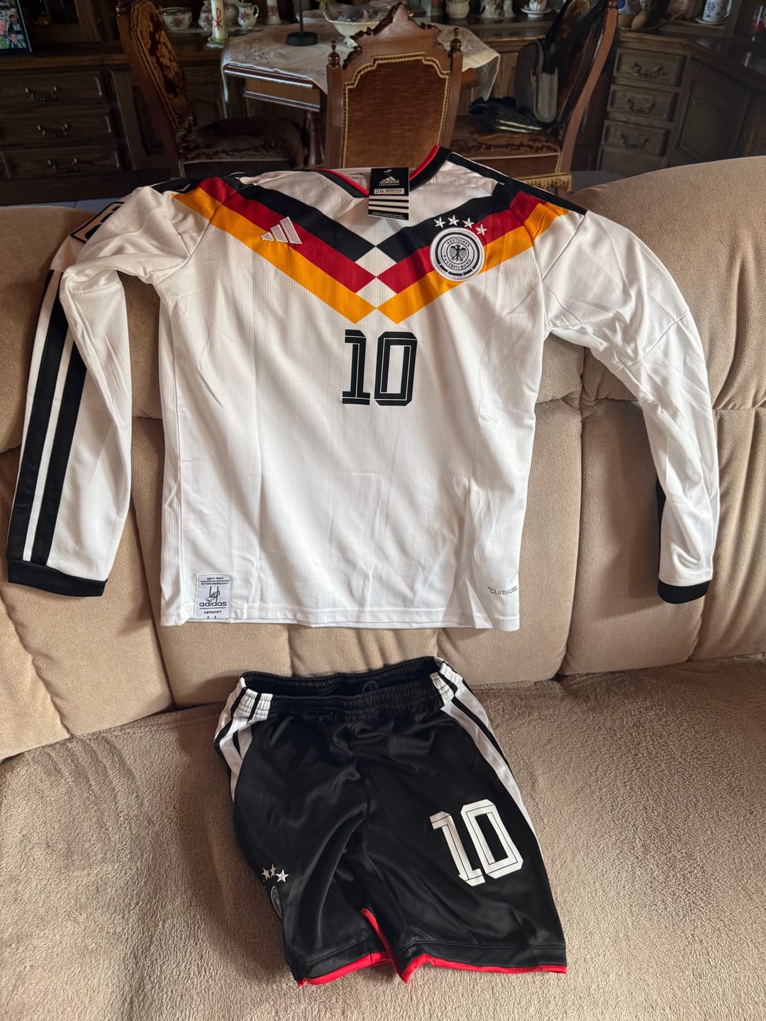 Customer photo review of Jamal Musiala 10- Germany 2026 World Cup Kids Long Sleeve Home Football Jersey Kit