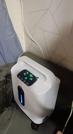 Customer photo review of VARON DF-011 |Continuous Flow Home-Use 1-8L/Min Oxygen Concentrator