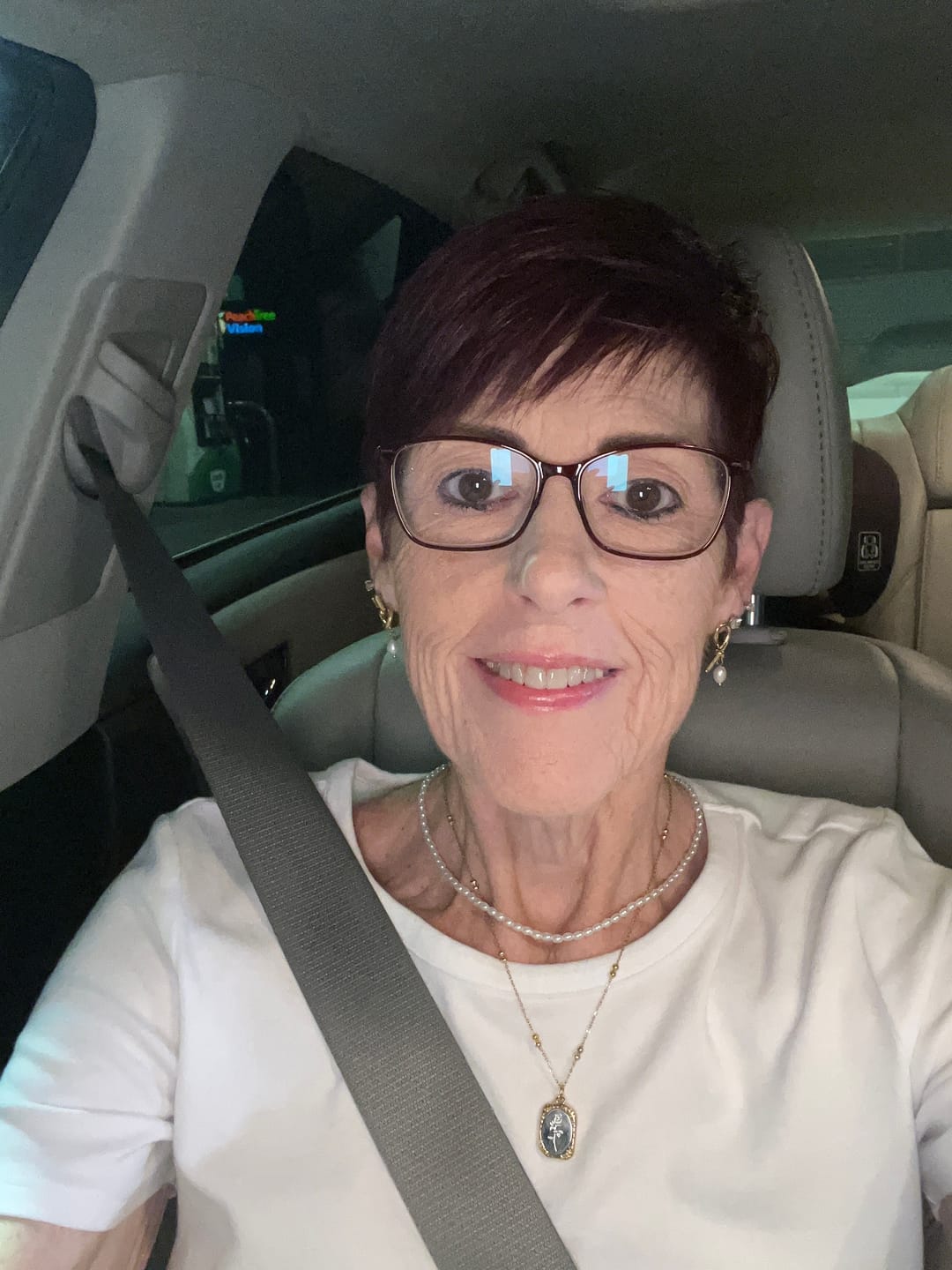 Customer photo review of Temi Pearl Necklace