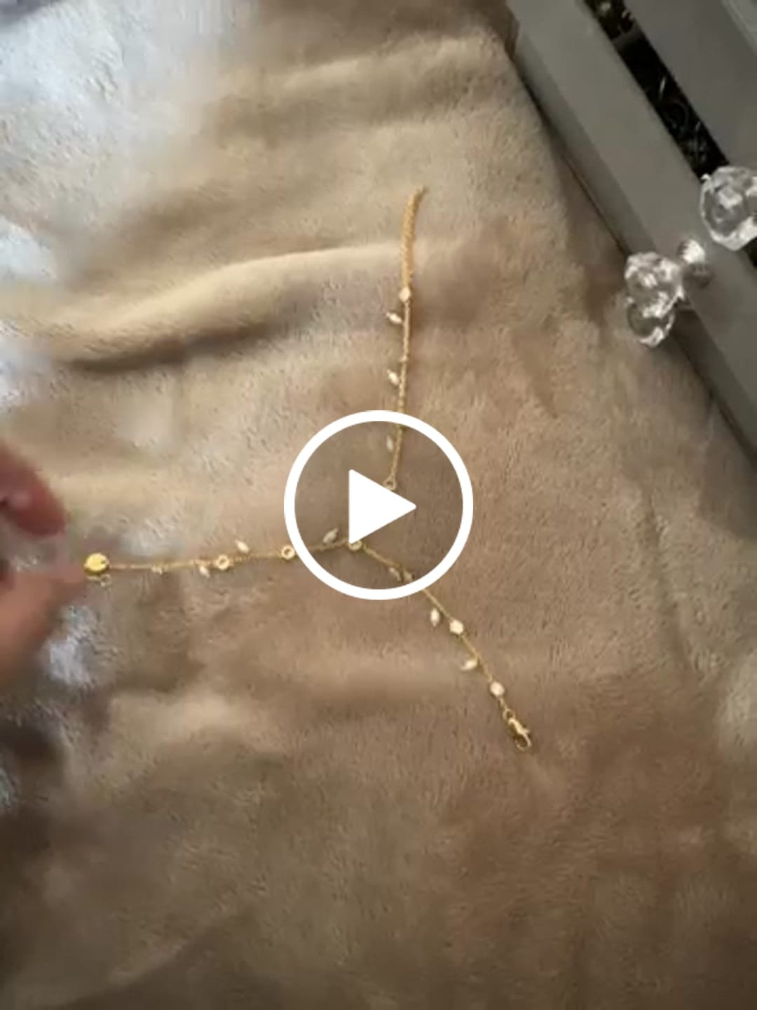 Customer video review of Yaela Hand Chain