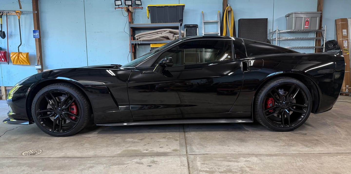 Customer photo review of Corvette C6 Base | ZR1 Conversion Side Skirts Rocker Panels