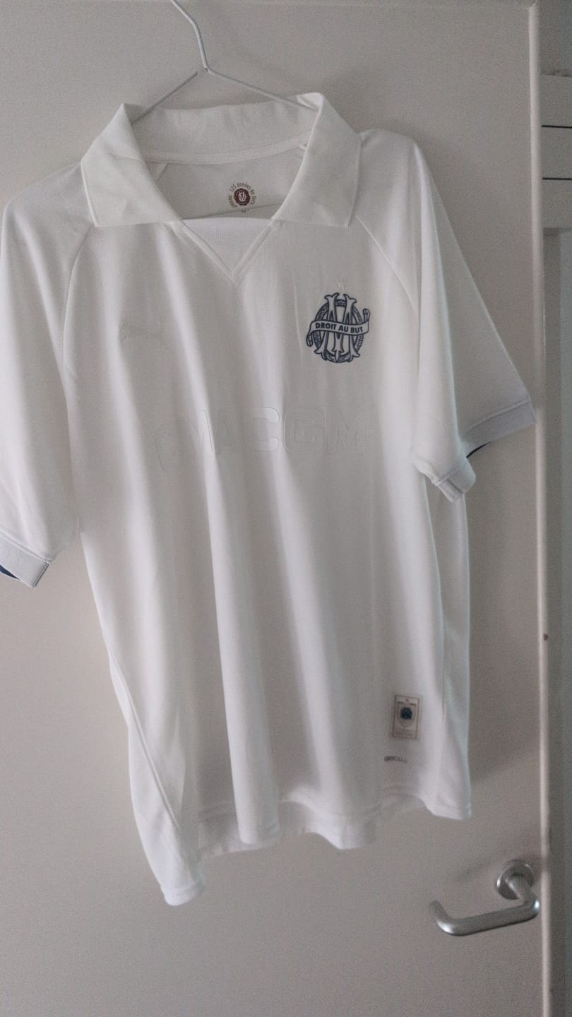 Customer photo review of Retro Football Shirt Mystery Box