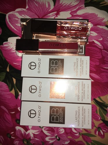 Customer photo review of O.TWO.O BEAUTY SKIN NUDE EFFECT BB CREAM
