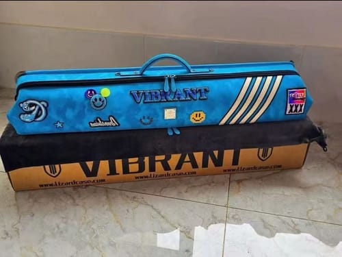 Customer photo review of Lizard Rainbow Series Cue Case 3B4S