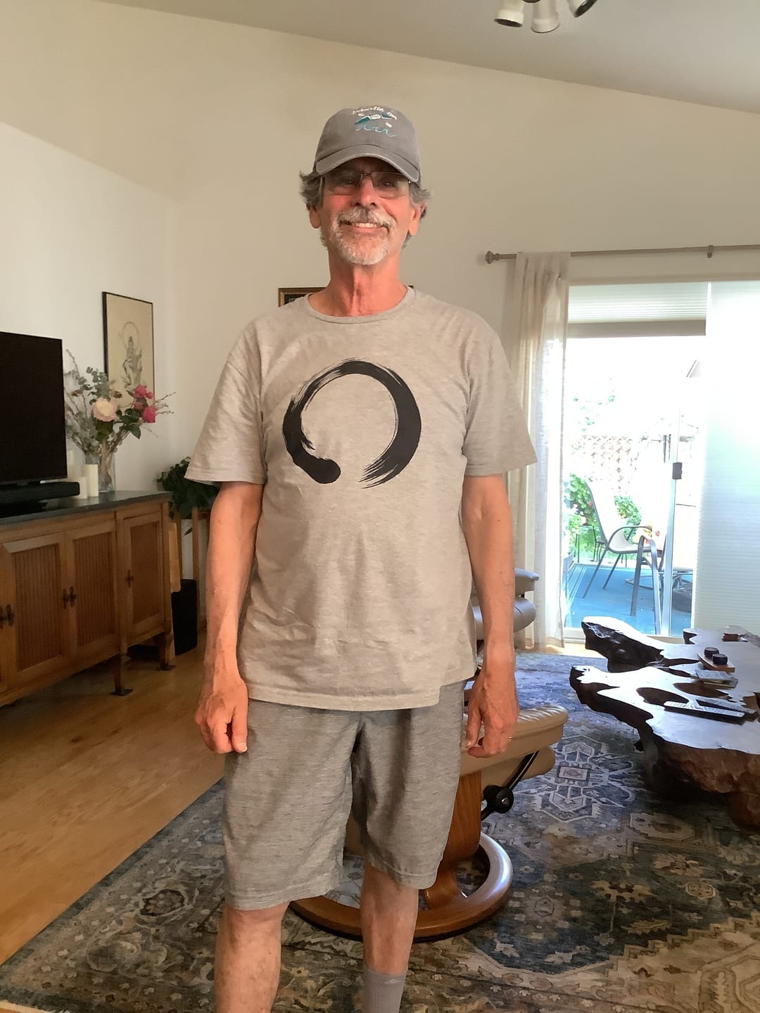 Customer photo review of Zen Enzo Circle T-Shirt