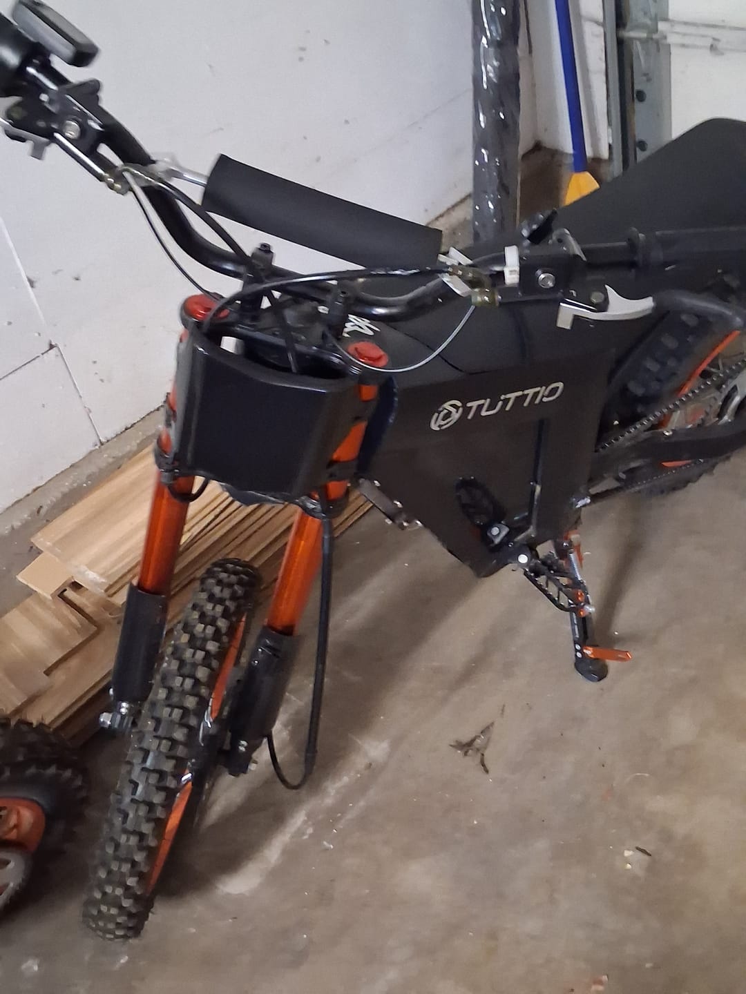 Customer photo review of Glossy Motocutz Style Front Plate