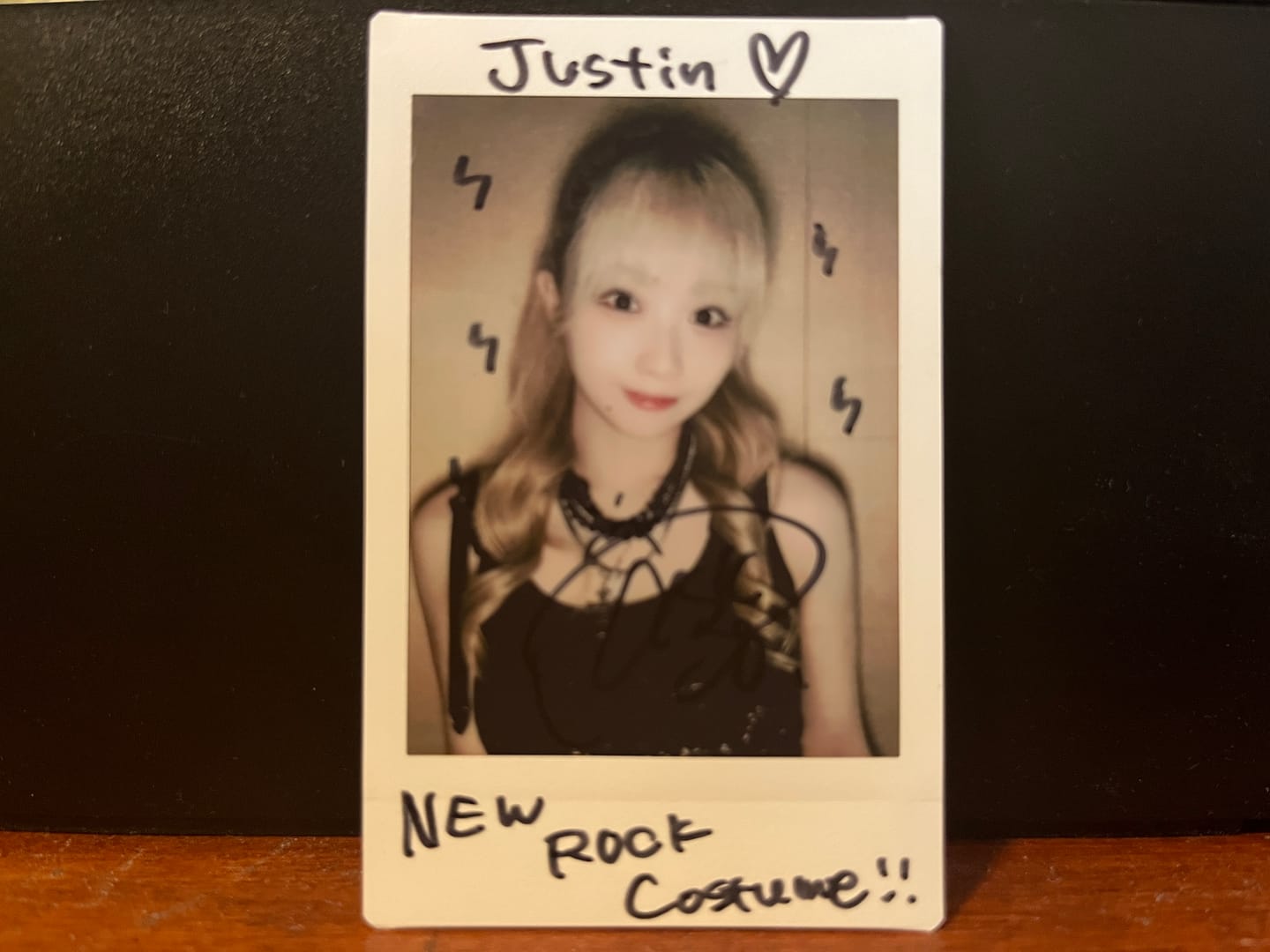Customer photo review of TRiDENT "ONLINE BROMIDE" Autographed Cheki Polaroid Photo (With Your Custom Name) - Solo Member