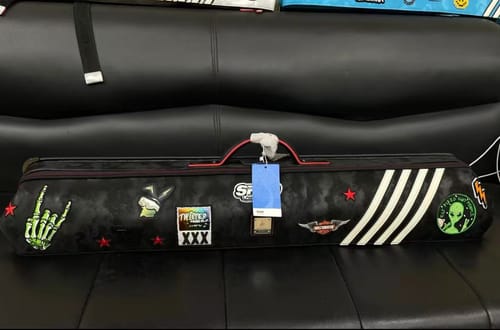 Customer photo review of Lizard Rainbow Series Cue Case 3B4S