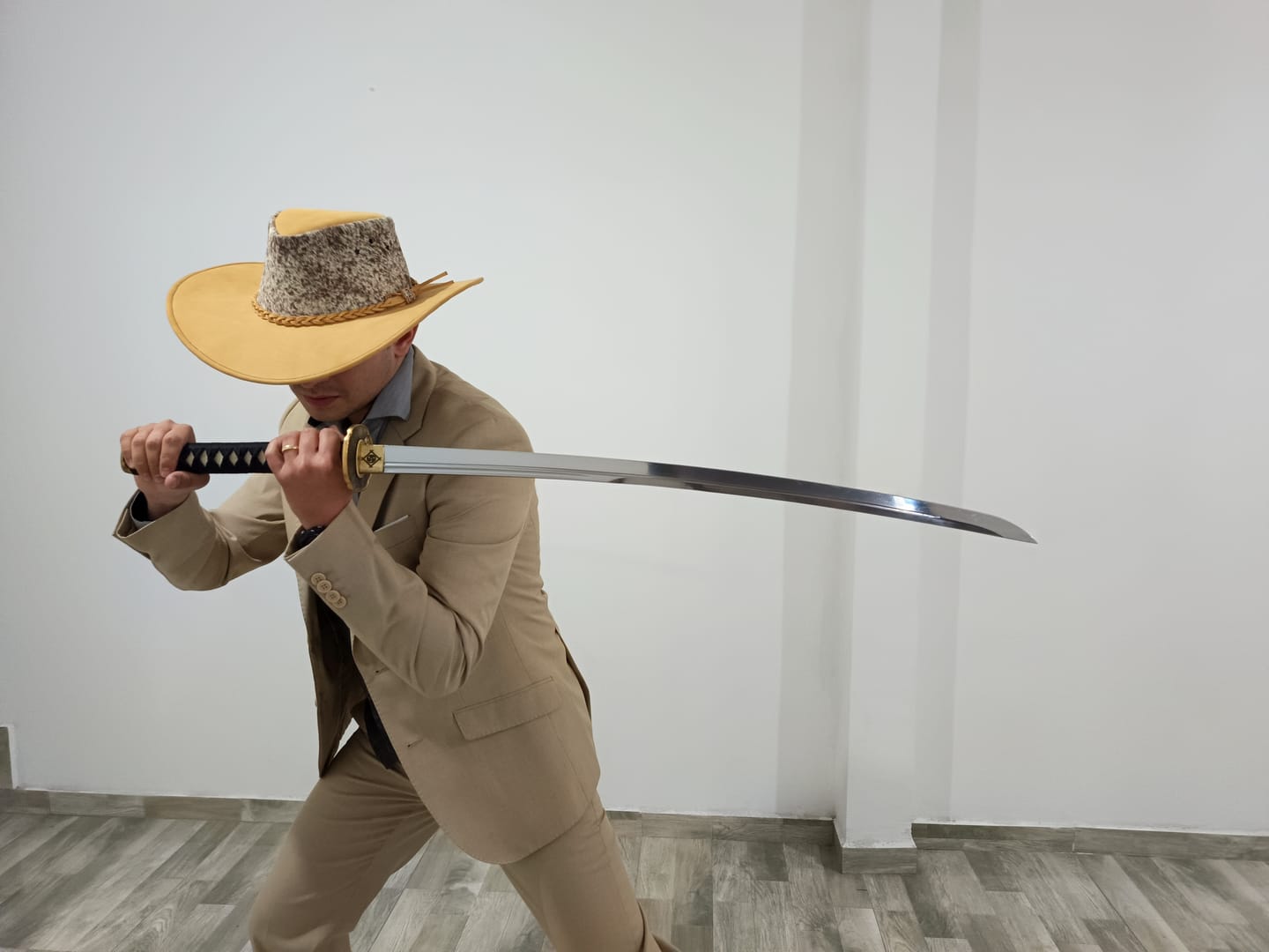 Customer photo review of The Surudoi Handmade Katana Extra Sharp Spring Steel Unokubi-Zukuri