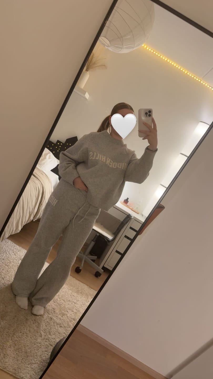 Kundenbewertung mit Foto von KNIT SWEATPANTS LIGHT GREY