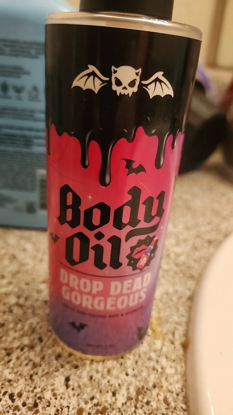 Customer photo review of Drop Dead Gorgeous Body Oil