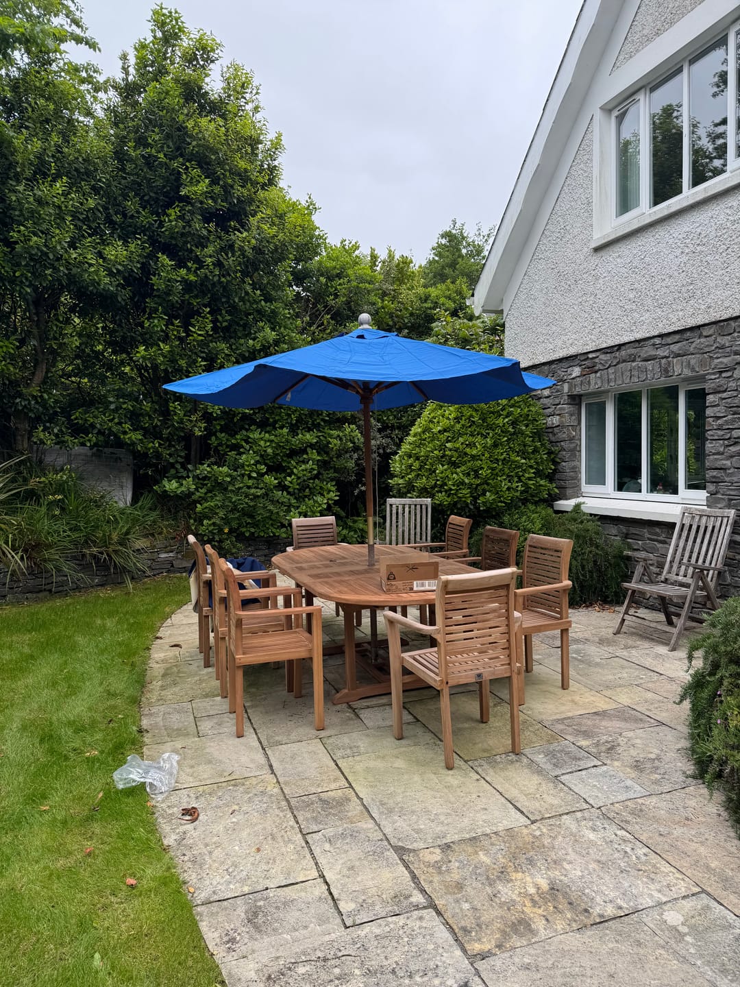 Customer photo review of Teak garden furniture oval 180-240cm extendable table 4cm top and 120cm Wide with 8 x Oxford stacking chairs, Free Cushions