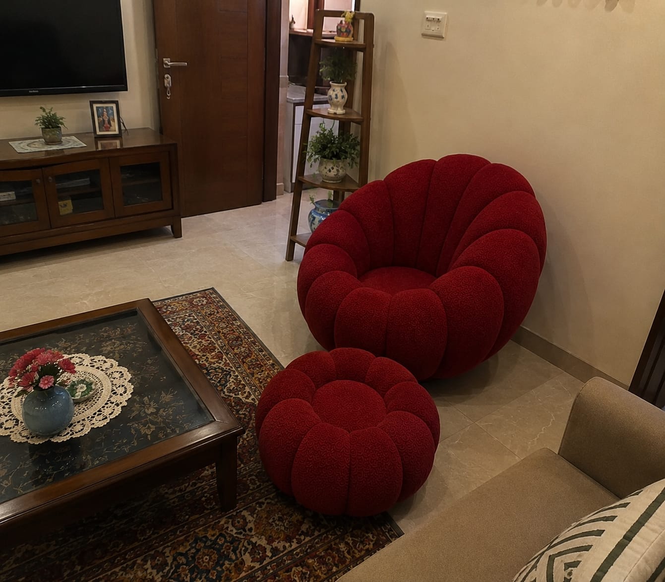 Customer photo review of Modern 360° Rotating Lounge Chair with Footstool | Premium Upholstered Accent Chair
