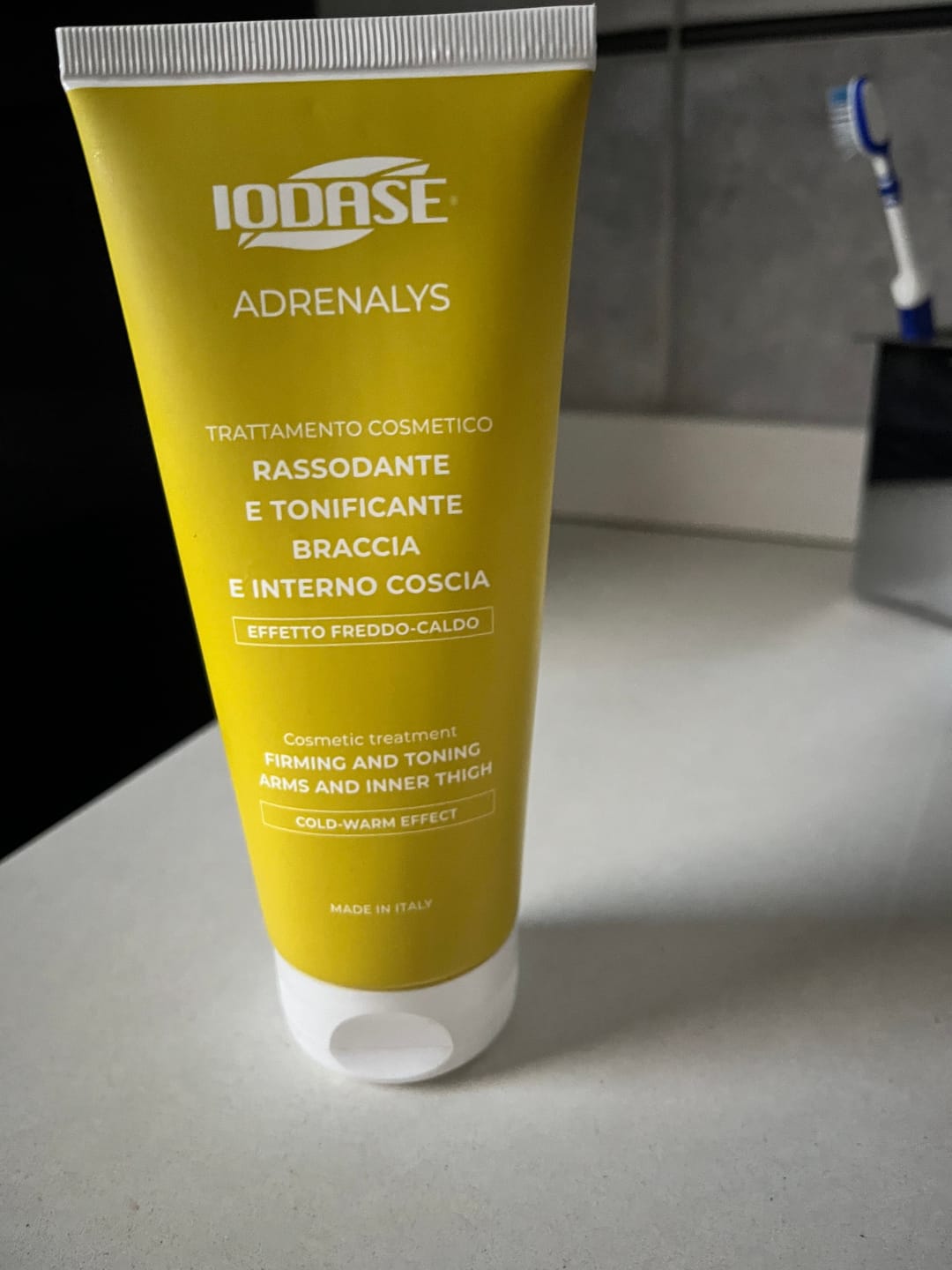 Customer photo review of Crema rassodante braccia ed interno coscia