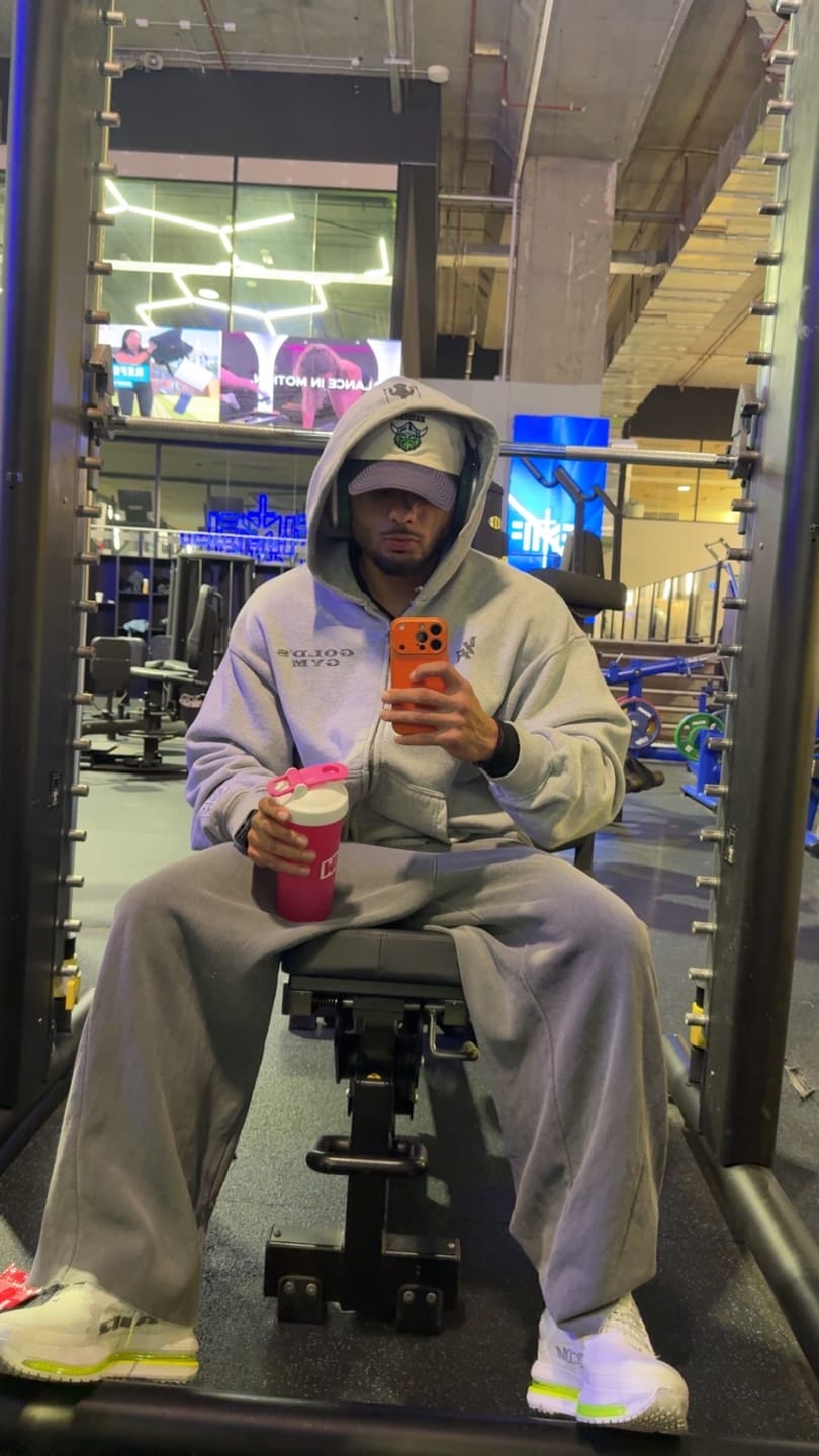Customer photo review of 5162 - Golds Gym Throwback Zip-ups