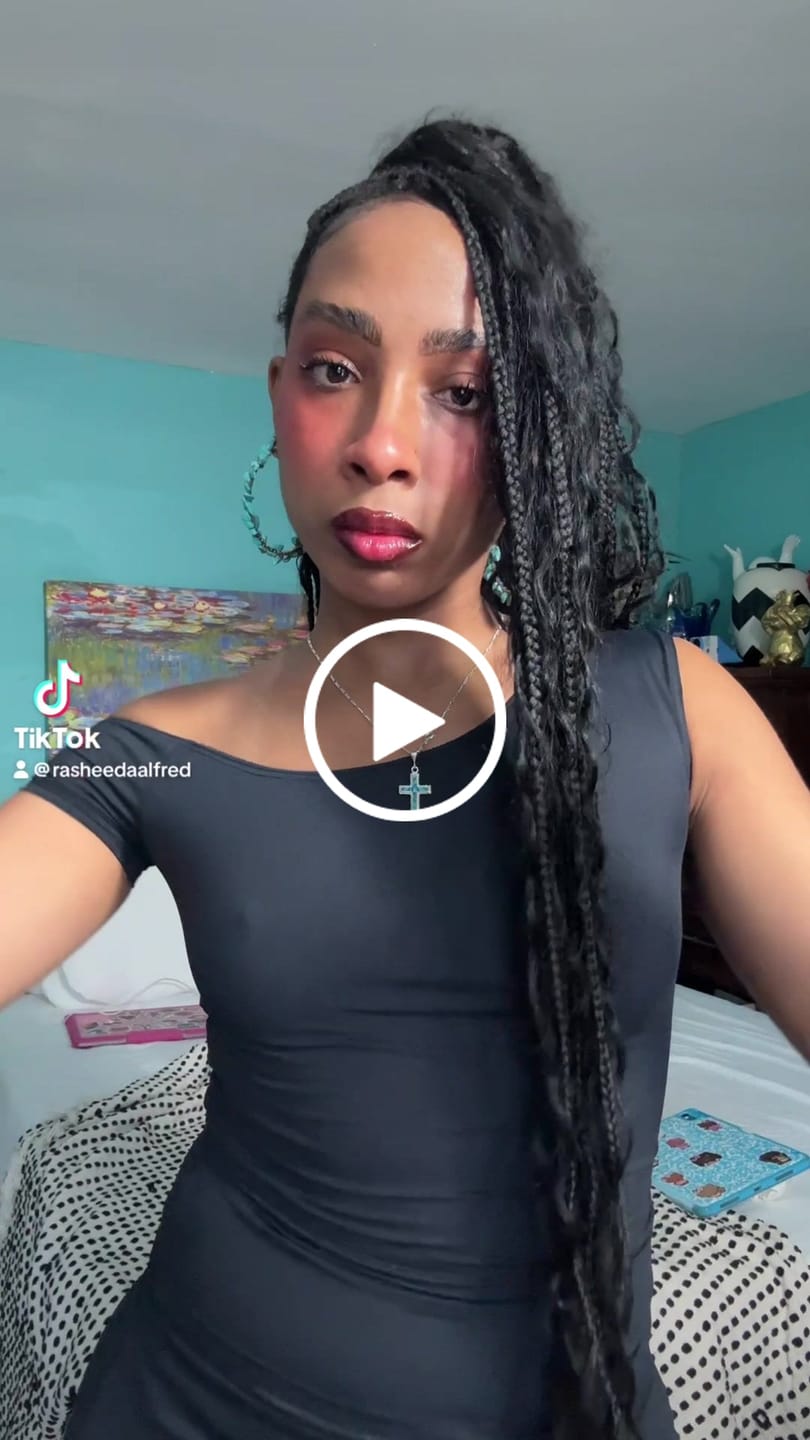 Customer video review of ELLE TOP