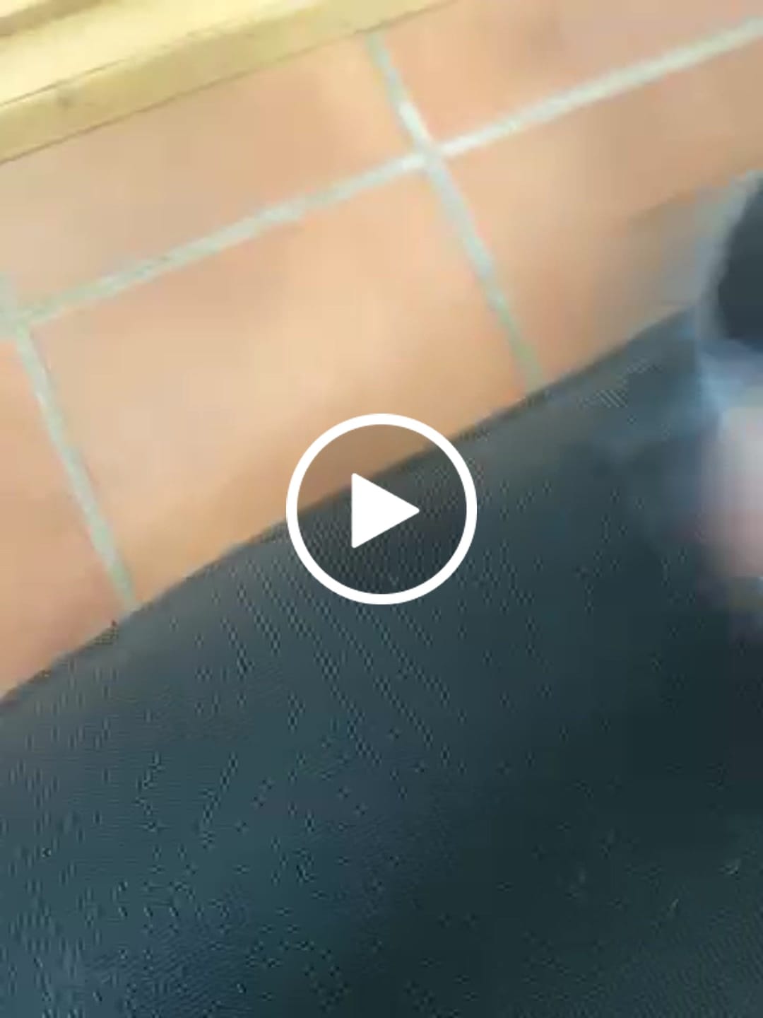 Customer video review of Furpect - Effektiv Hårfjerningshandske