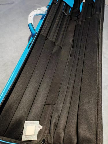 Customer photo review of Lizard Rainbow Series Cue Case 3B4S