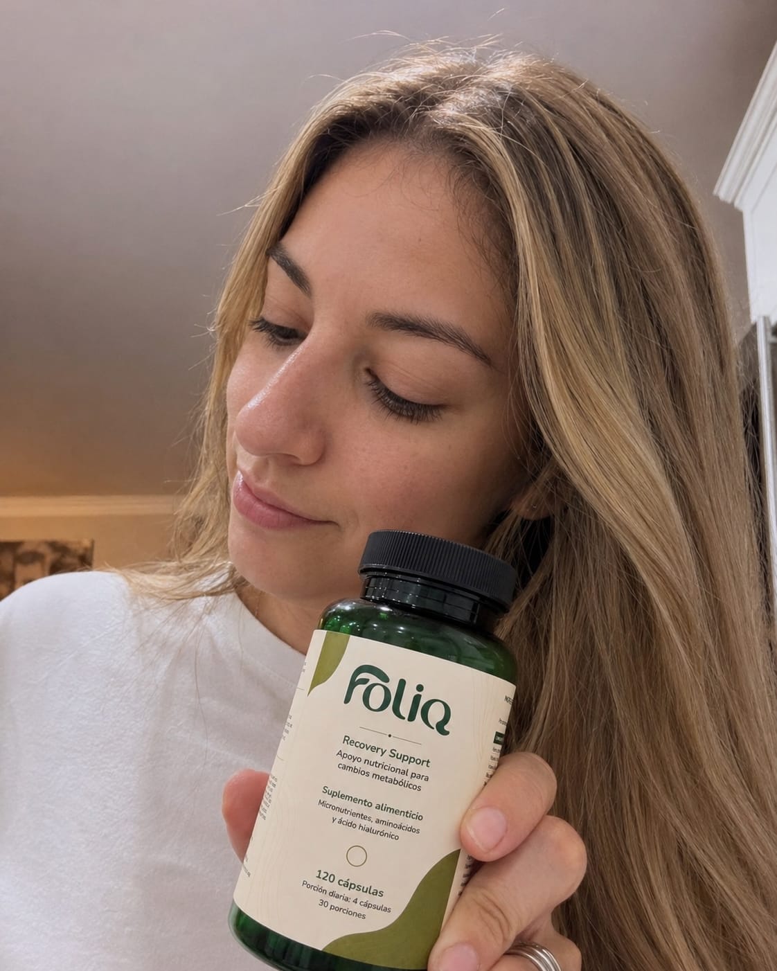 Customer photo review of FOLIQ® Recovery™ – Protocolo de Recuperación Capilar GLP-1