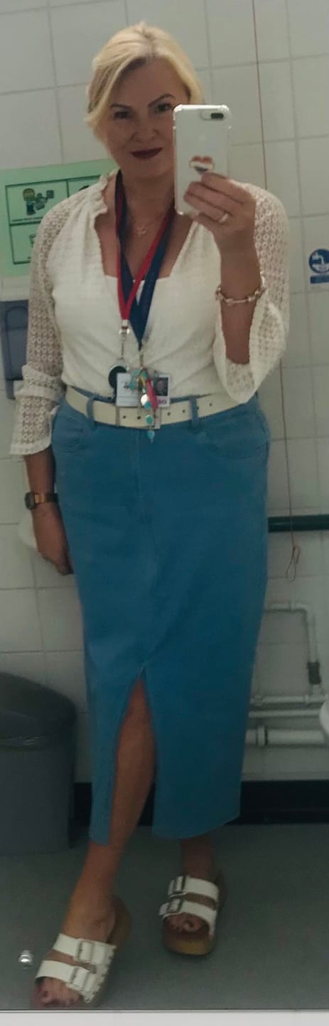 Customer photo review of Noodlab Flex Yüksek Bel Denim Midi Etek