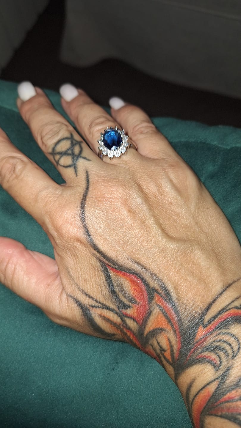Customer photo review of Anello Zaffiro LUCE PERFETTA® Made in Italy Certificato