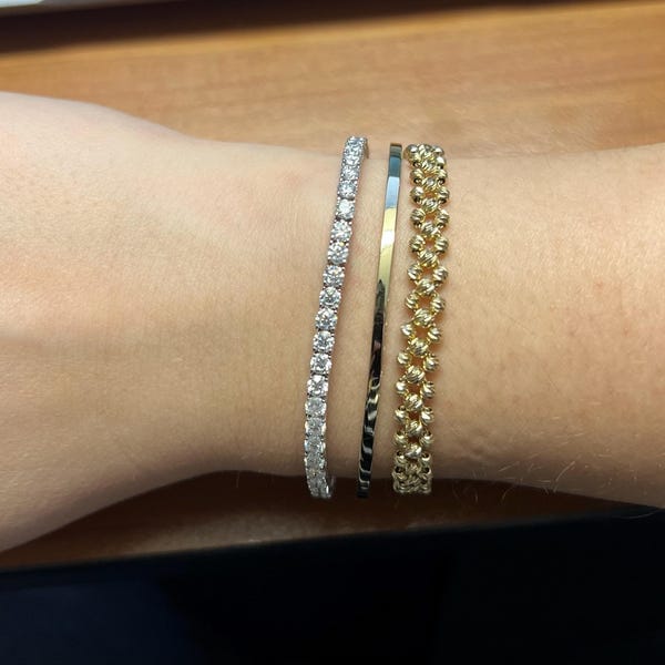 Customer photo review of Clara VVS1 Moissanite Round Cut Tennis Bracelet