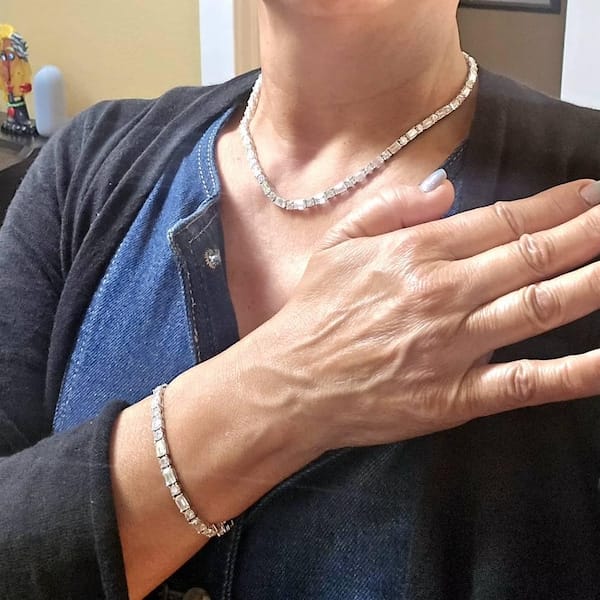 Customer photo review of Vibrante Round and Emerald Cut Moissanite Necklace