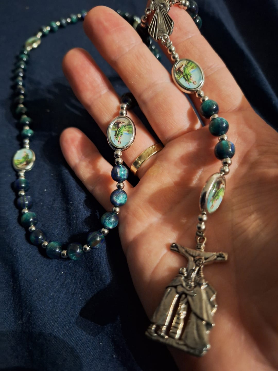 Customer photo review of Christianartworkshop Divine Mercy Beaded Rosary with Crucifix Pendant: A Vessel of Merciful Grace in Every Prayer
