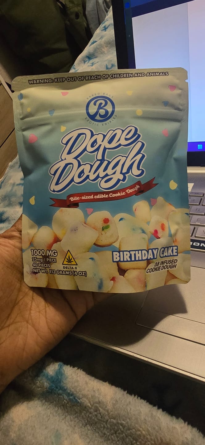 Customer photo review of DOPE DOUGH - BIRTHDAY CAKE