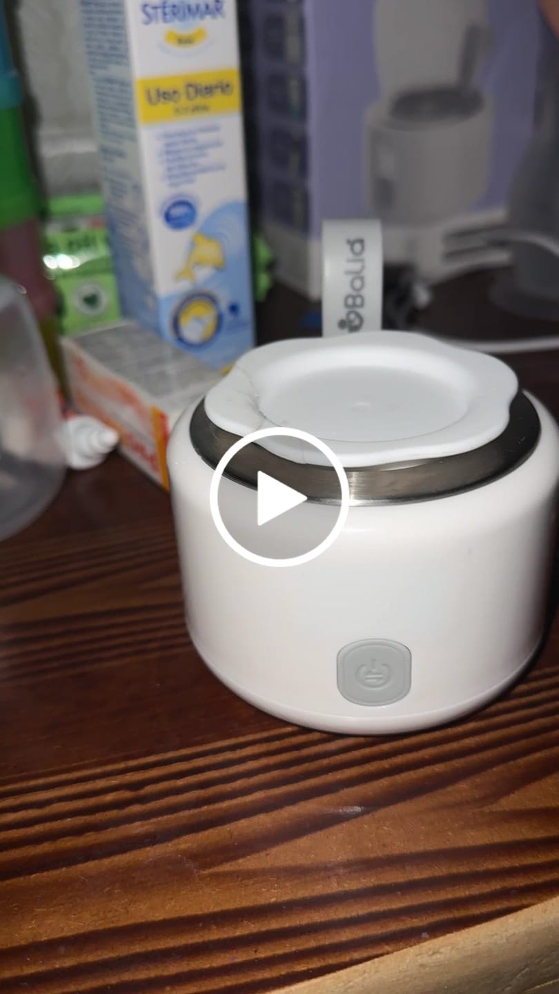 Customer video review of Calentador de mamaderas portátil