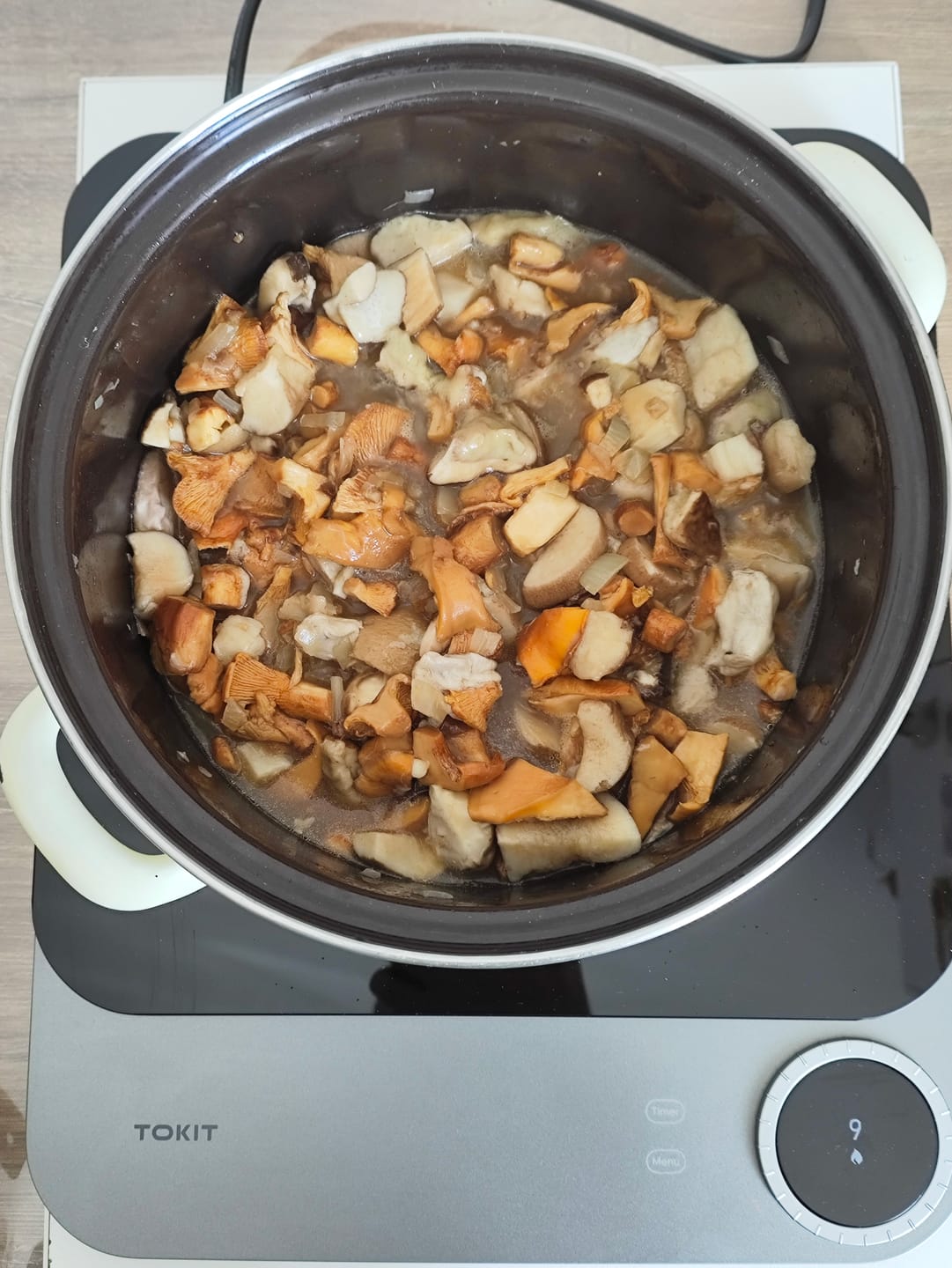 Customer photo review of TOKIT Smart Induction Cooker