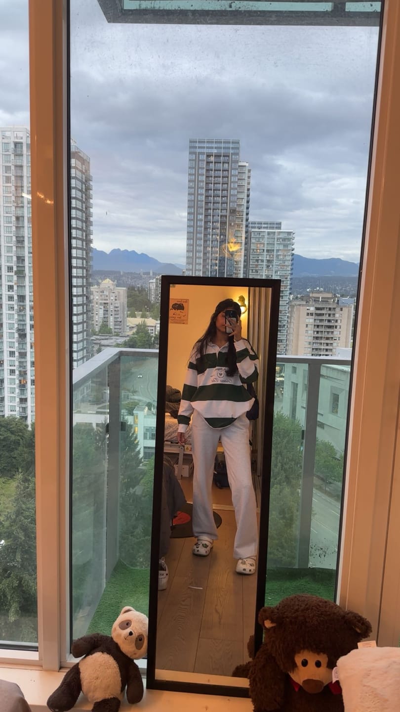 Customer photo review of W4333 - Academy Long Sleeve Tee