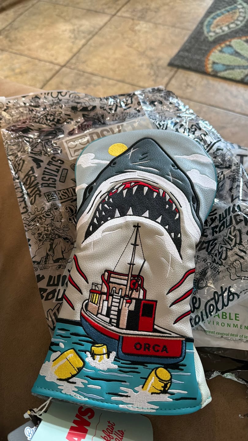 Customer photo review of Jaws "Ship vs. Shark" – Driver Headcover