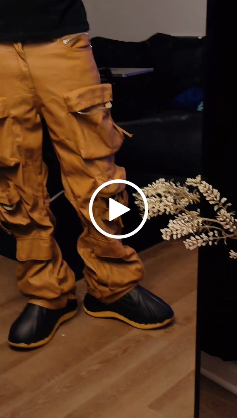 Customer video review of DUCK BOOT - BLACK