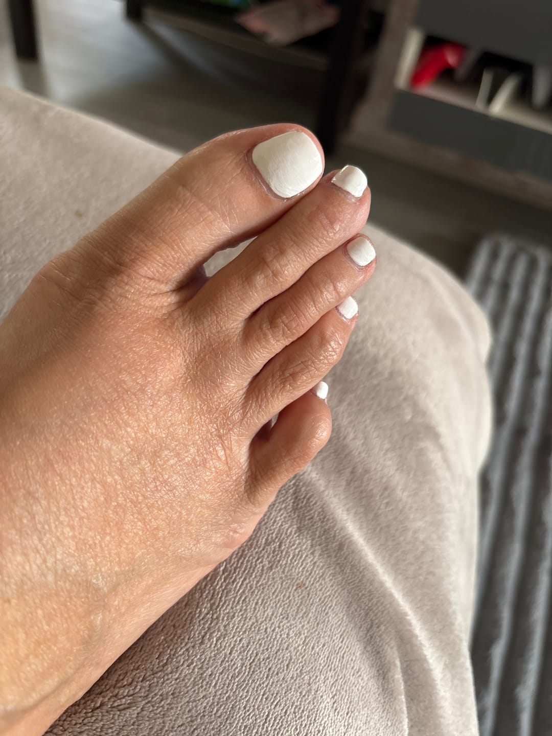 Customer photo review of LENA Breathable & Water-Permeable Halal Nail Polish - 2 in 1 Top & Base Coat