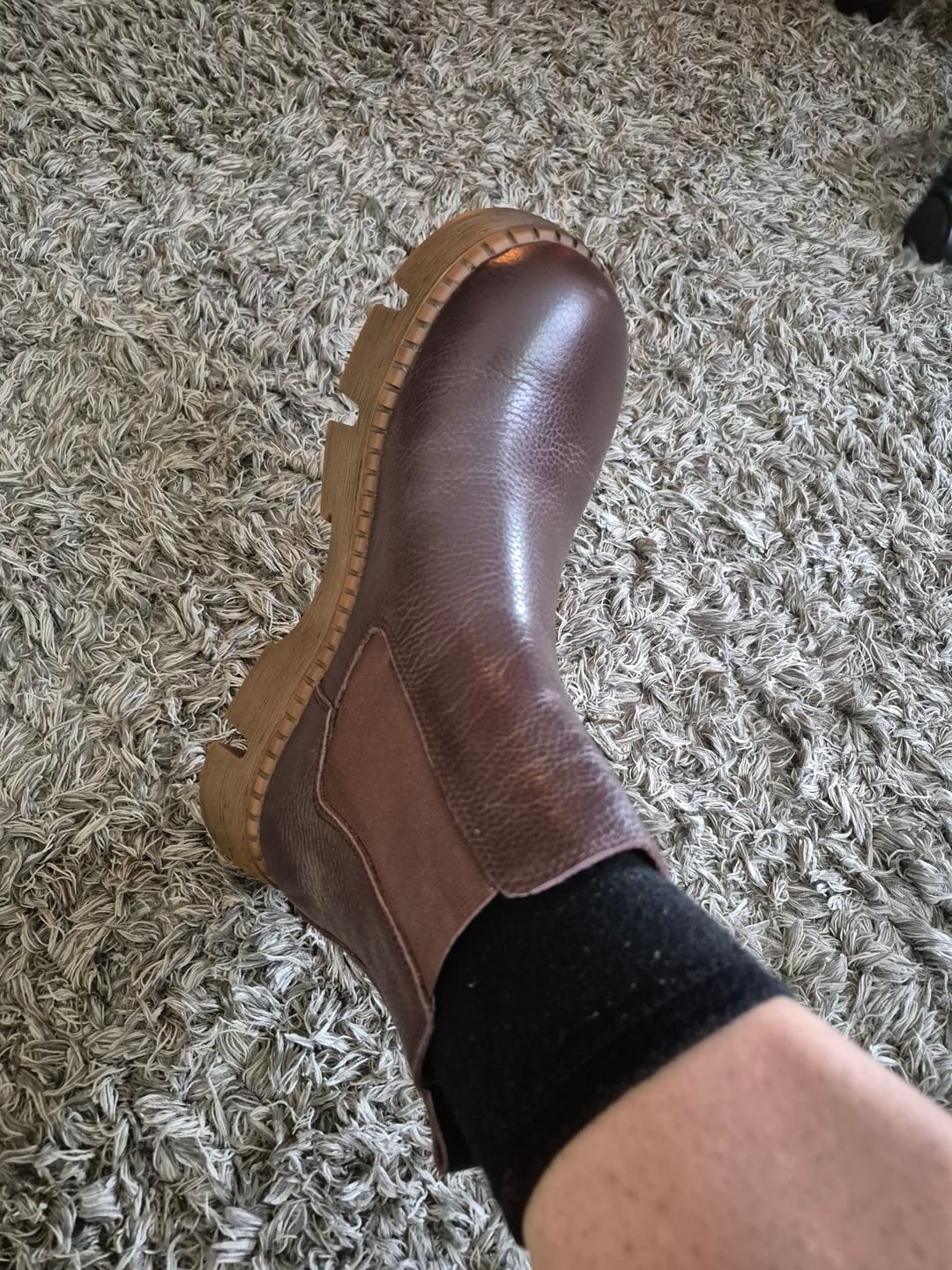 Customer photo review of Women Retro Genuine Leather Platform Low-Heel Boots