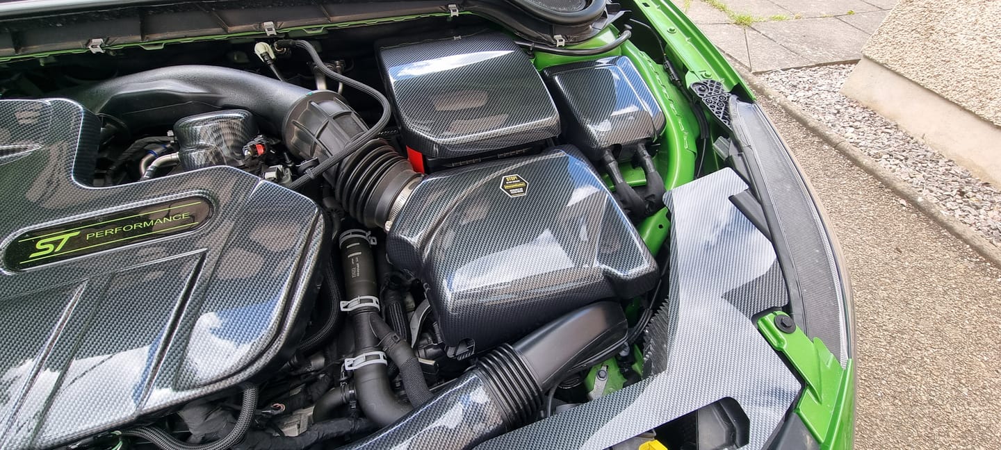 Customer photo review of Proform Airbox Cover - Mk4/4.5 Focus ST (Plastic Finishes)